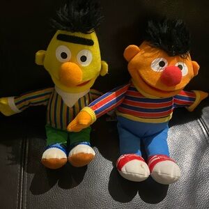 Sesame Street-plush vintage Ernie and Bert